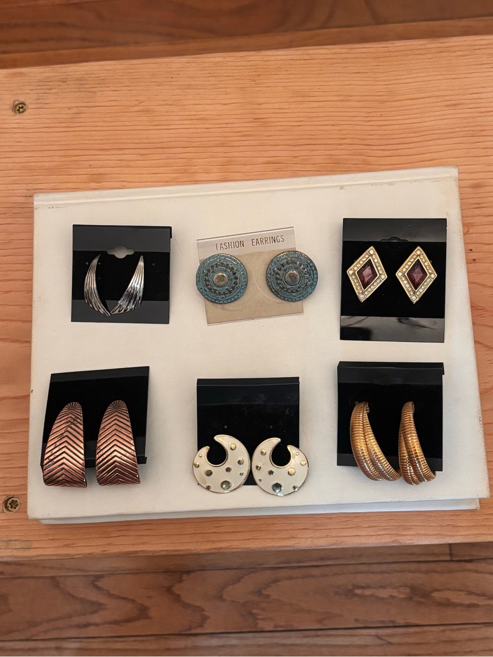 Vintage Women's Fashion Pierced Earring Lot - Gold, Copper, Silver, Turquoise